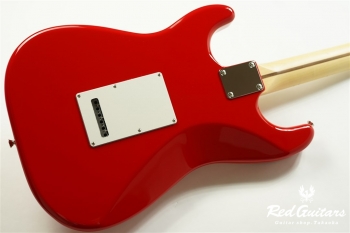 Made in Japan Hybrid II Stratocaster - Modena Red